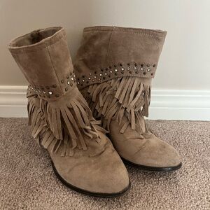 Frilly ankle heel ankle booties.